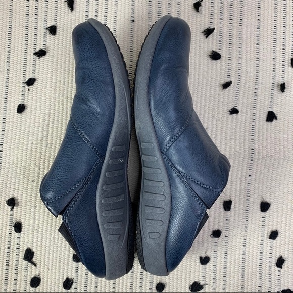 Spenco Brooklyn Slip On Navy Orthopedic Shoe 6 - Picture 7 of 10